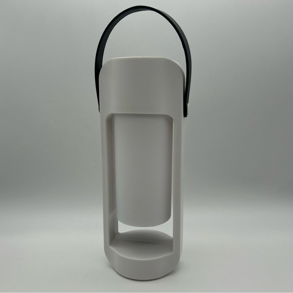 Bass Jaxx Bluetooth Speaker and Lantern With LED Flickering Flame Effect Music - Picture 6 of 9